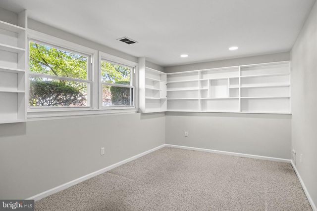 319 BRENTWOOD AVE, Cherry Hill, NJ 08002