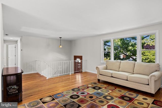 319 BRENTWOOD AVE, Cherry Hill, NJ 08002