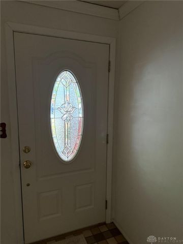 432 Scarborough Court, New Lebanon, OH 45345