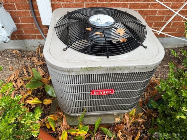 432 Scarborough Court, New Lebanon, OH 45345