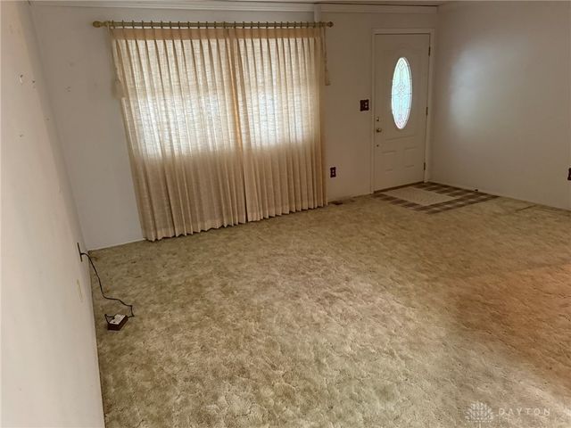 432 Scarborough Court, New Lebanon, OH 45345