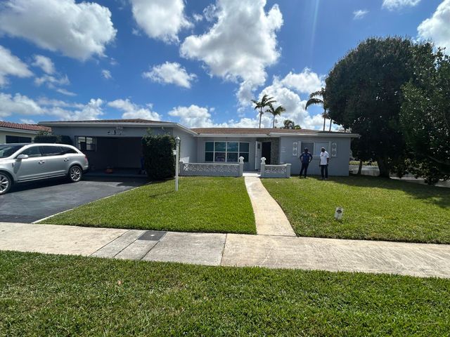 4680 NW 39th Street, Lauderdale Lakes, FL 33319