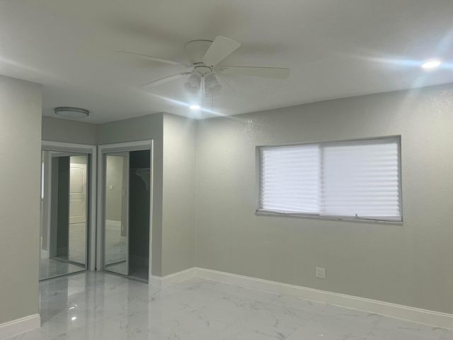 4680 NW 39th Street, Lauderdale Lakes, FL 33319