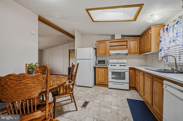 738 CLEAVER FARMS RD, Middletown, DE 19709
