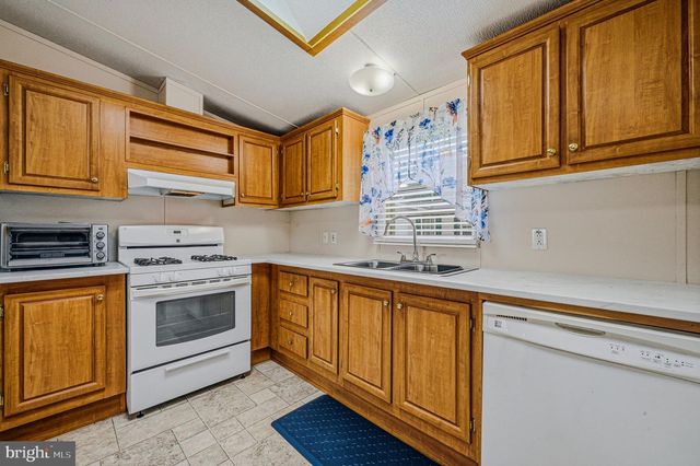 738 CLEAVER FARMS RD, Middletown, DE 19709