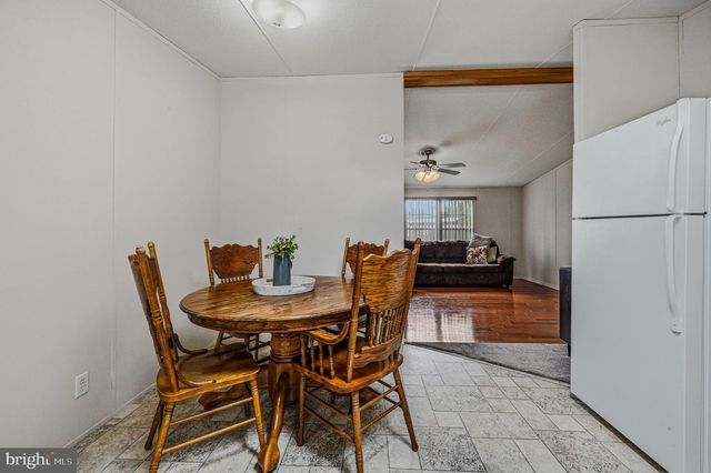 738 CLEAVER FARMS RD, Middletown, DE 19709