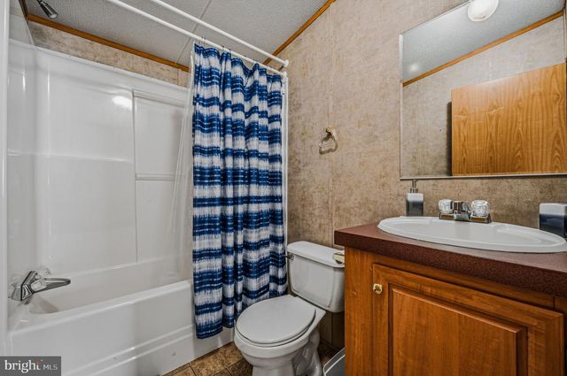 738 CLEAVER FARMS RD, Middletown, DE 19709