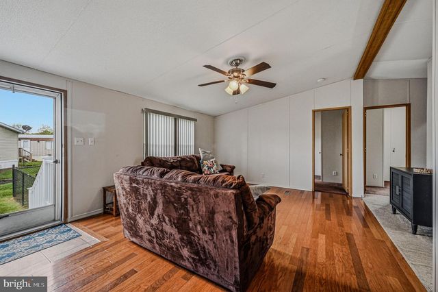 738 CLEAVER FARMS RD, Middletown, DE 19709