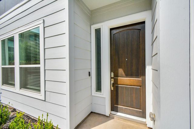 726 Strawberry Pines Court, Houston, TX 77009