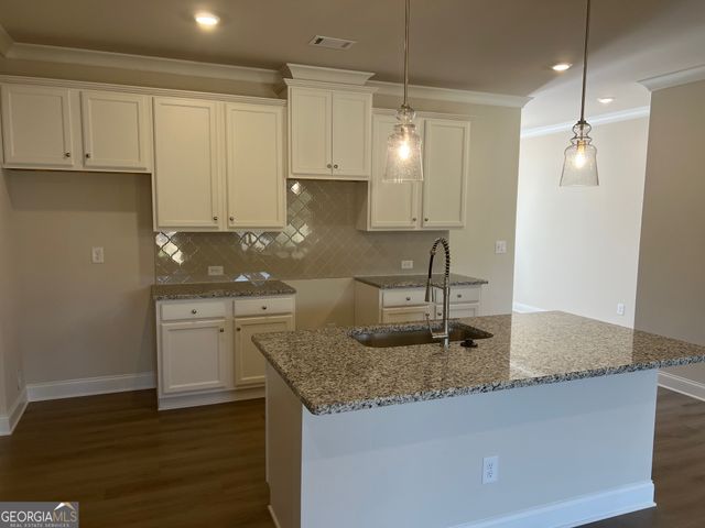 3557 Iron Hearth Bend 109C, Snellville, GA 30039