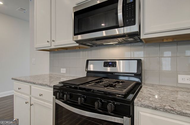 3557 Iron Hearth Bend 109C, Snellville, GA 30039