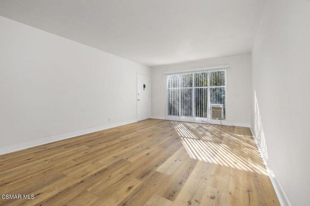 316 Doheny Drive, Beverly Hills, CA 90211