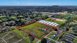 1500 S Durant Street, Alvin, TX 77511