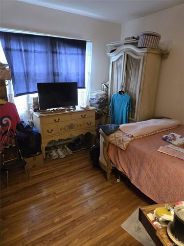 2544 Bayswater Avenue, Far Rockaway, NY 11691