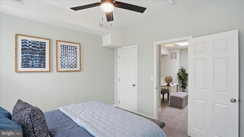 Image 31 of property listing at 502 N ROBINSON ST, Baltimore, MD 21205