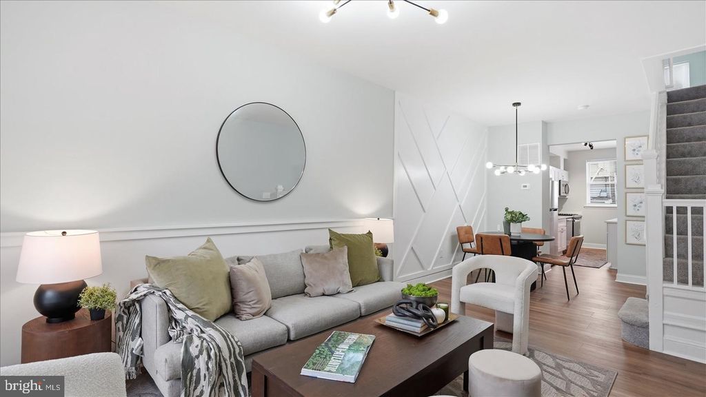 Image 4 of property listing at 502 N ROBINSON ST, Baltimore, MD 21205