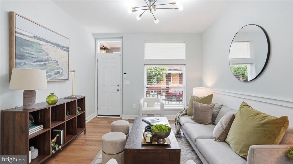 Image 8 of property listing at 502 N ROBINSON ST, Baltimore, MD 21205