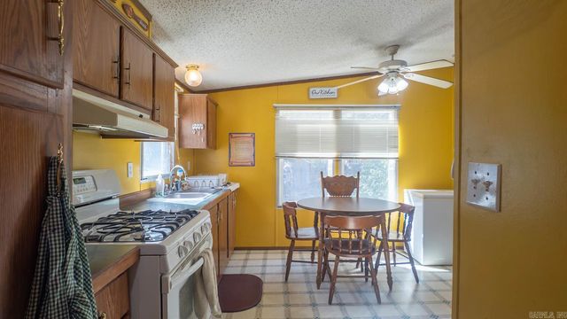 167 Timber Valley Road, Mammoth Spring, AR 72554