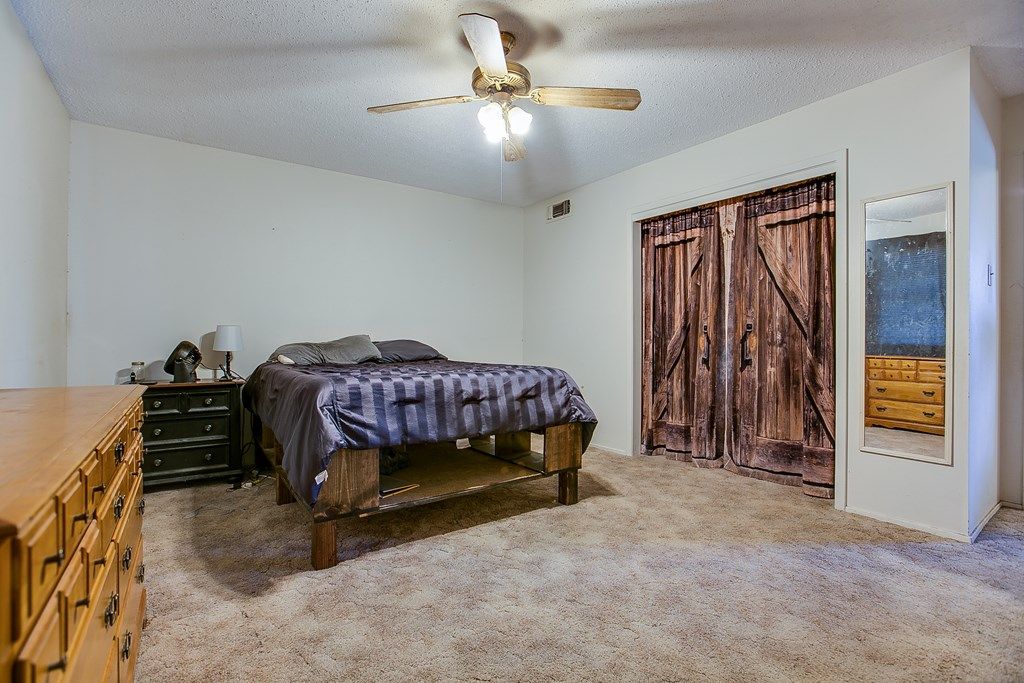 Image 17 of property listing at 7685 Gardenia Ave, San Angelo, TX 76901