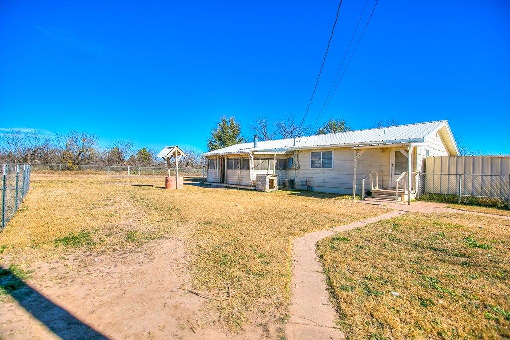 Image 30 of property listing at 7685 Gardenia Ave, San Angelo, TX 76901