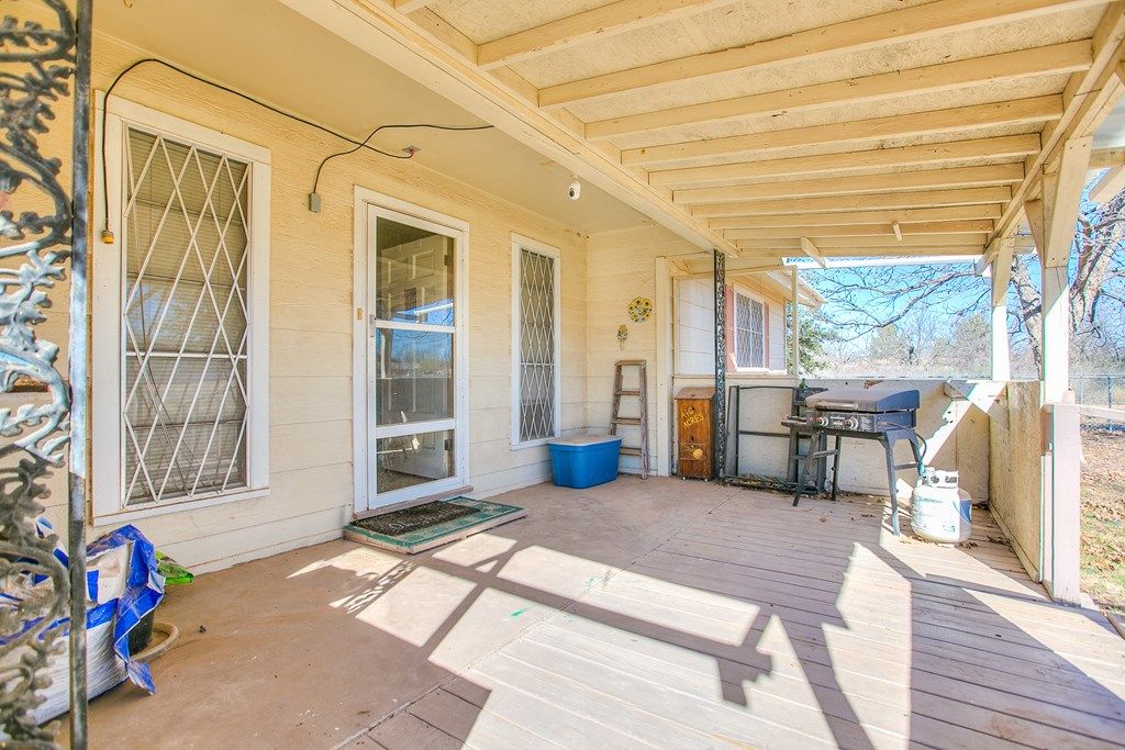 Image 8 of property listing at 7685 Gardenia Ave, San Angelo, TX 76901