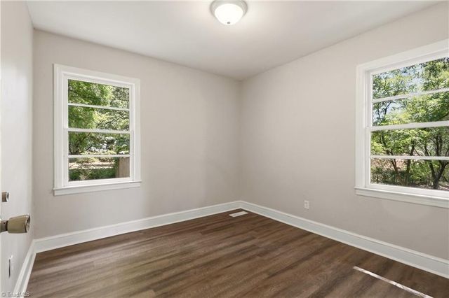 109 Pratt Road, Kernersville, NC 27284