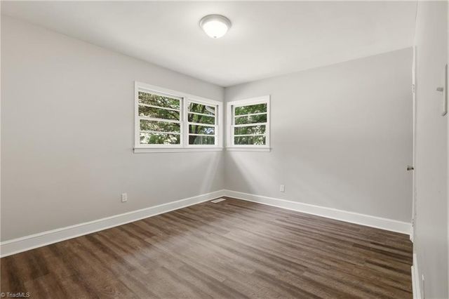 109 Pratt Road, Kernersville, NC 27284