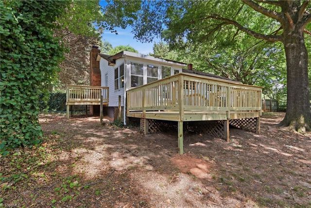 109 Pratt Road, Kernersville, NC 27284