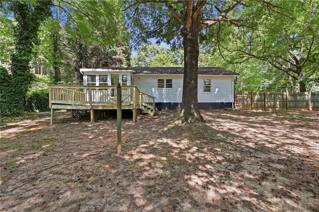 109 Pratt Road, Kernersville, NC 27284