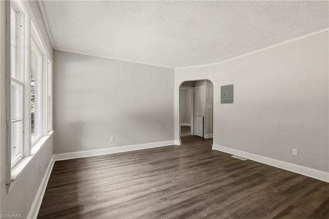 109 Pratt Road, Kernersville, NC 27284