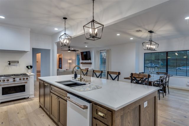 3120 Colcord Avenue, Waco, TX 76707