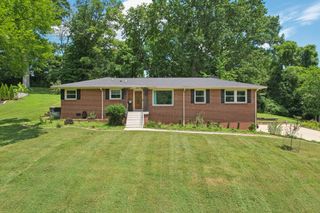 2716 Windemere Dr, Nashville, TN 37214