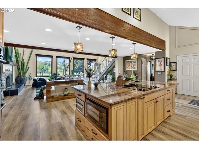 3550 Se HILLSIDE Dr, Milwaukie, OR 97267