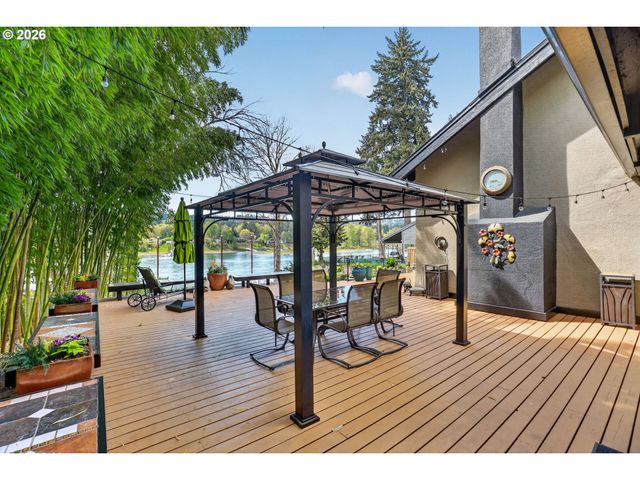 3550 Se HILLSIDE Dr, Milwaukie, OR 97267