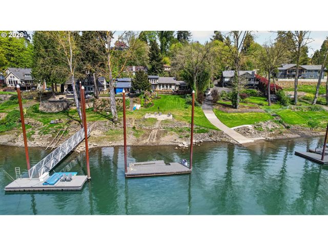 3550 Se HILLSIDE Dr, Milwaukie, OR 97267