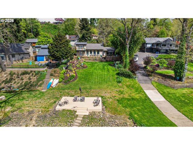 3550 Se HILLSIDE Dr, Milwaukie, OR 97267