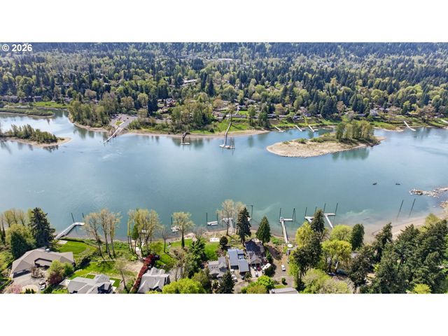 3550 Se HILLSIDE Dr, Milwaukie, OR 97267