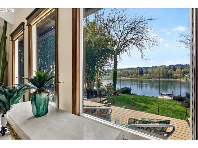 3550 Se HILLSIDE Dr, Milwaukie, OR 97267