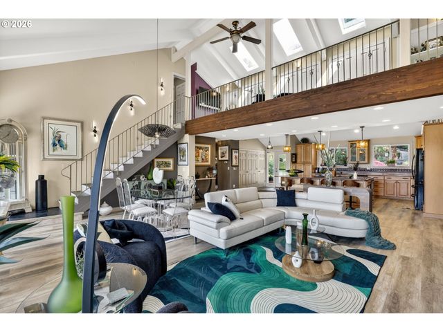 3550 Se HILLSIDE Dr, Milwaukie, OR 97267