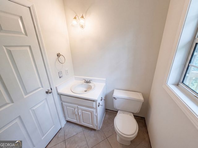 4615 Creek Bluff Drive, Buford, GA 30518