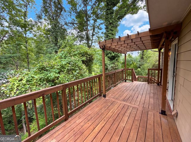 4615 Creek Bluff Drive, Buford, GA 30518