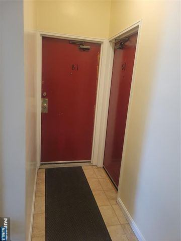 467 Hudson Street, Hackensack, NJ 07601