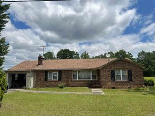 3328 Rose Hill Rd., Georgetown, SC 29440