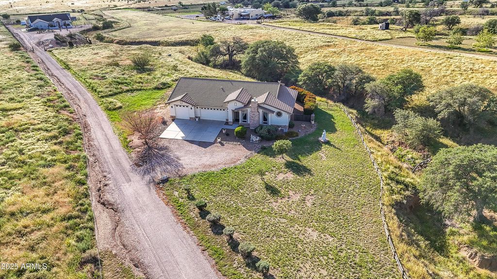 10449 S STONE RIDGE Road, Hereford, AZ 85615