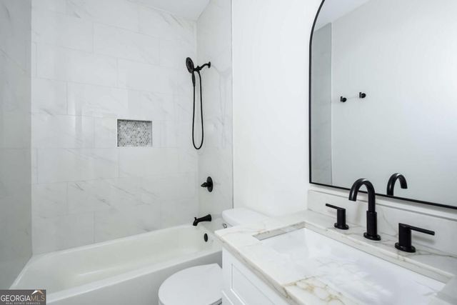 2227 Stone Drive SW, Lilburn, GA 30047