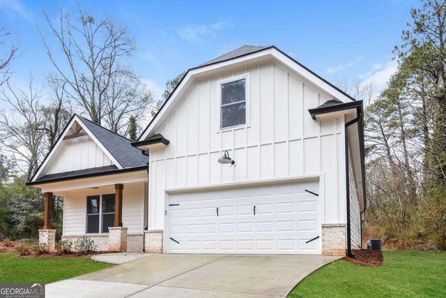 2227 Stone Drive SW, Lilburn, GA 30047