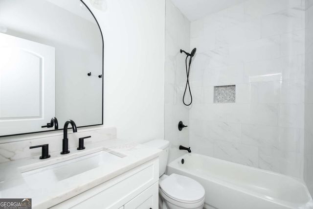 2227 Stone Drive SW, Lilburn, GA 30047