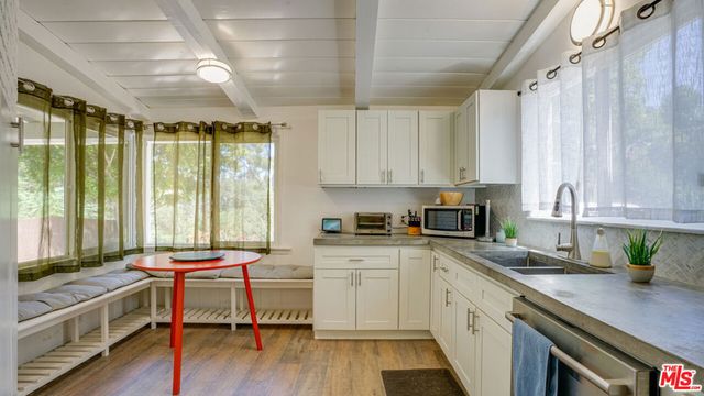 9790 Shadow Island Drive, Shadow Hills, CA 91040