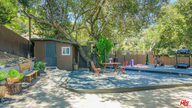 9790 Shadow Island Drive, Shadow Hills, CA 91040