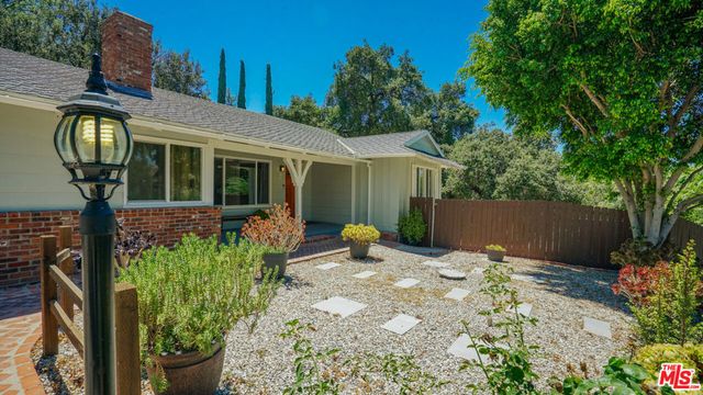 9790 Shadow Island Drive, Shadow Hills, CA 91040